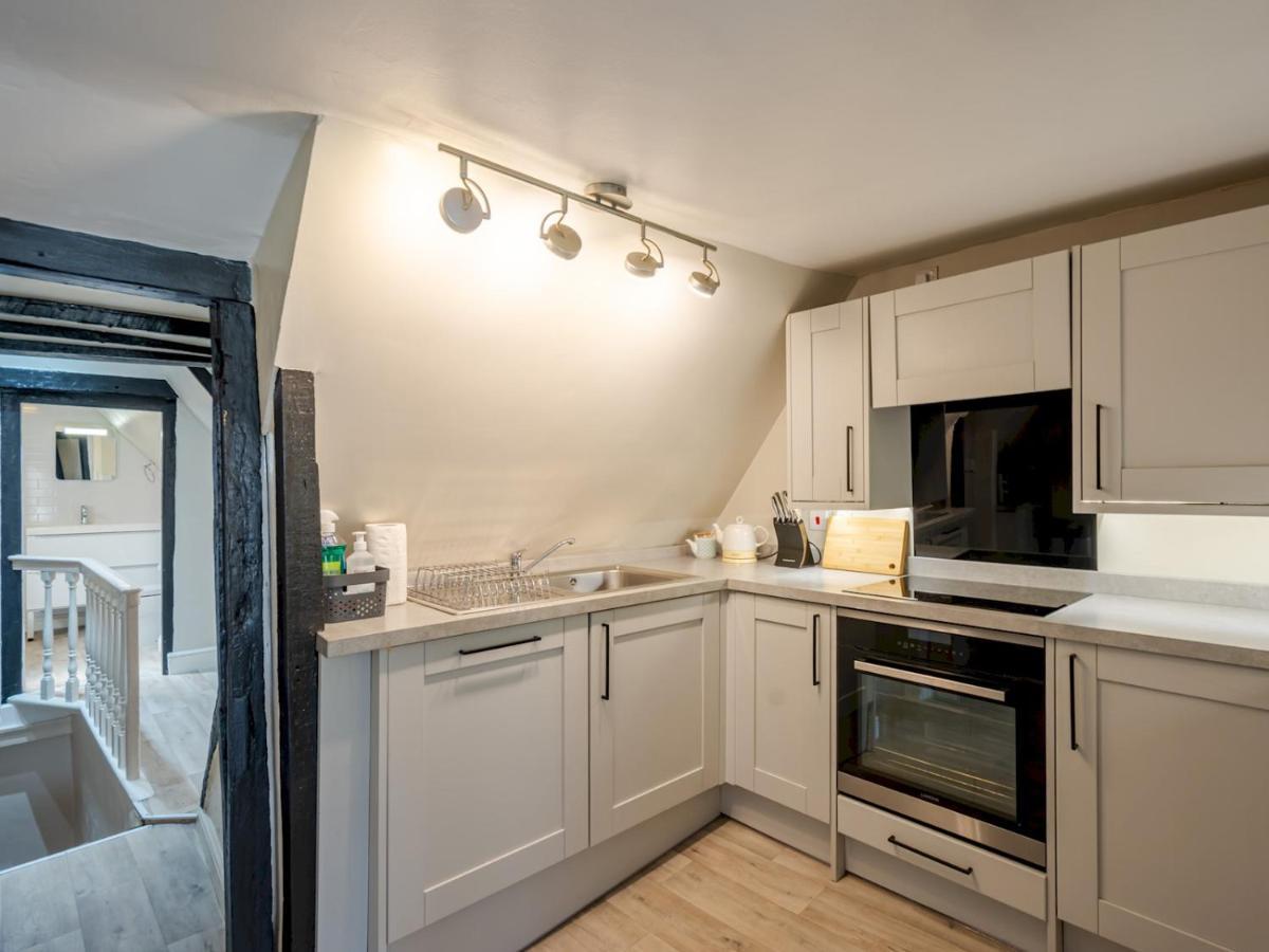 Pass The Keys Renovated Apartment In The Centre Of Canterbury Luaran gambar