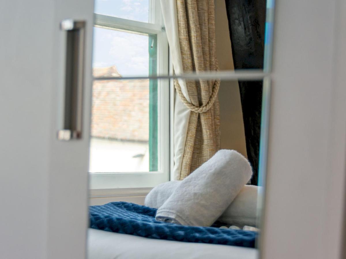 Pass The Keys Renovated Apartment In The Centre Of Canterbury Luaran gambar
