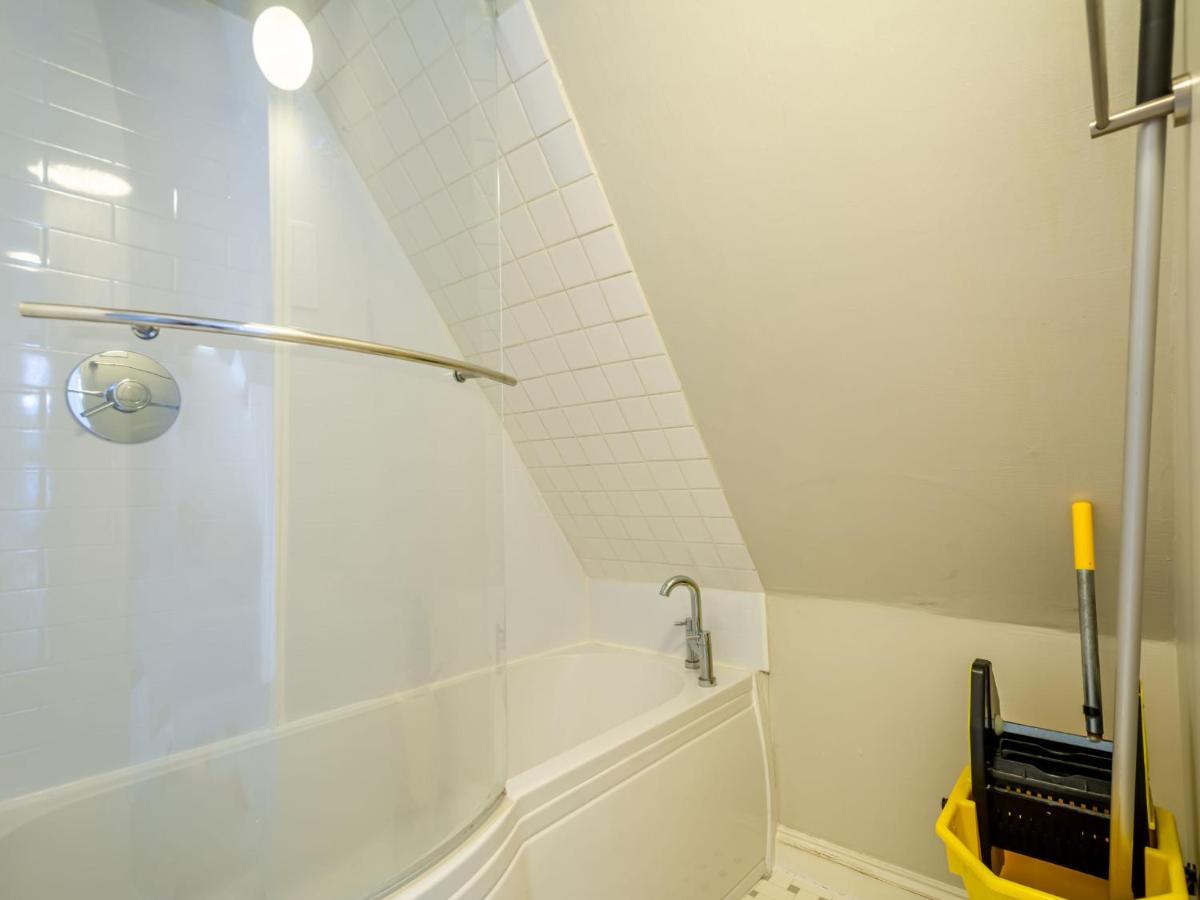 Pass The Keys Renovated Apartment In The Centre Of Canterbury Luaran gambar